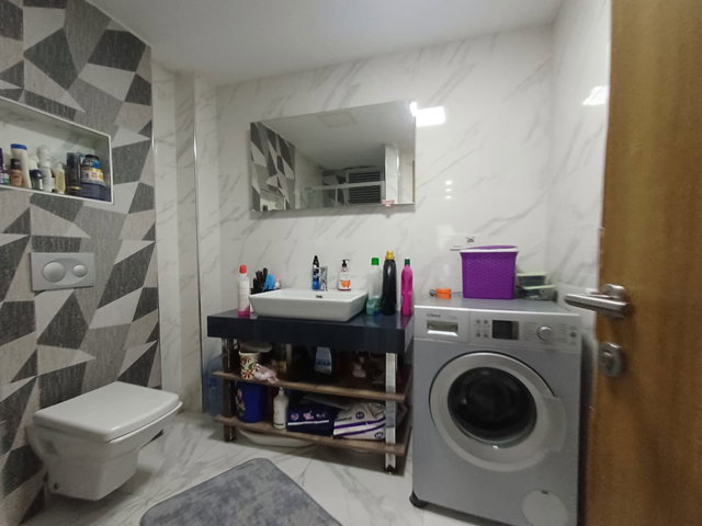 GAZİOSMANPAŞA'DA SİTE İÇİNDE KAPALI OTOPARKLI 135 M² 3+1 DAİRE