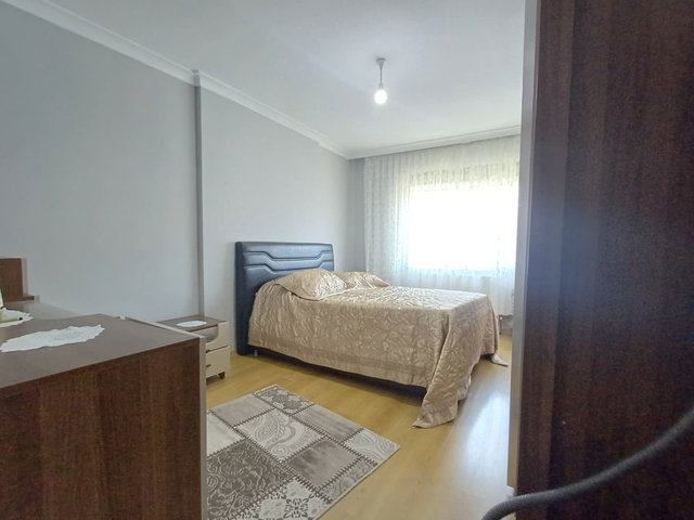 GAZİOSMANPAŞA'DA SİTE İÇİNDE KAPALI OTOPARKLI 135 M² 3+1 DAİRE