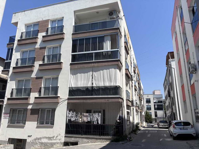 KUŞADASI’NDA MERKEZİ KONUMDA 1+1 KİRALIK DAİRE