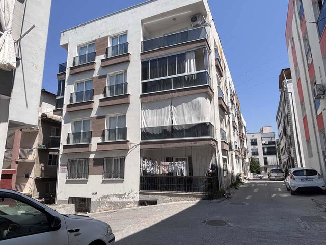 KUŞADASI’NDA MERKEZİ KONUMDA 1+1 KİRALIK DAİRE