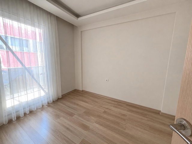 KUŞADASI’NDA MERKEZİ KONUMDA 1+1 KİRALIK DAİRE