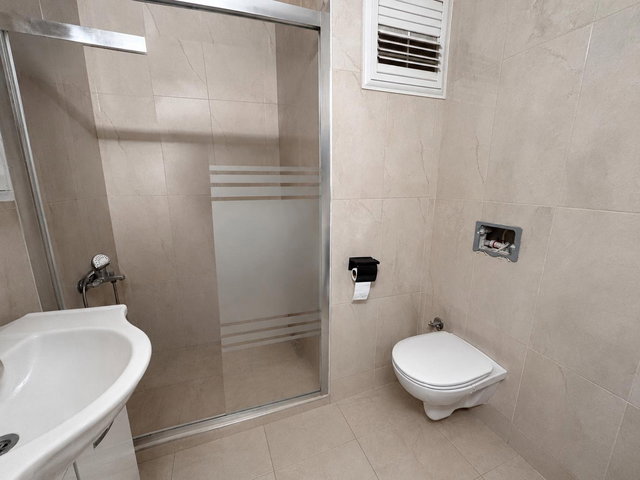 KUŞADASI’NDA MERKEZİ KONUMDA 1+1 KİRALIK DAİRE