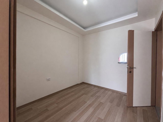 KUŞADASI’NDA MERKEZİ KONUMDA 1+1 KİRALIK DAİRE