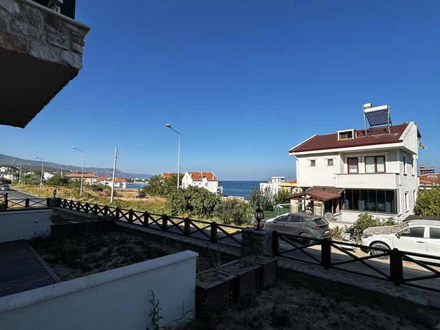 ŞARKÖY’DE, SIFIR DENİZ MANZARALI 3+1 VİLLA | 3 BANYO | KAT MÜLKİYETLİ TAPU