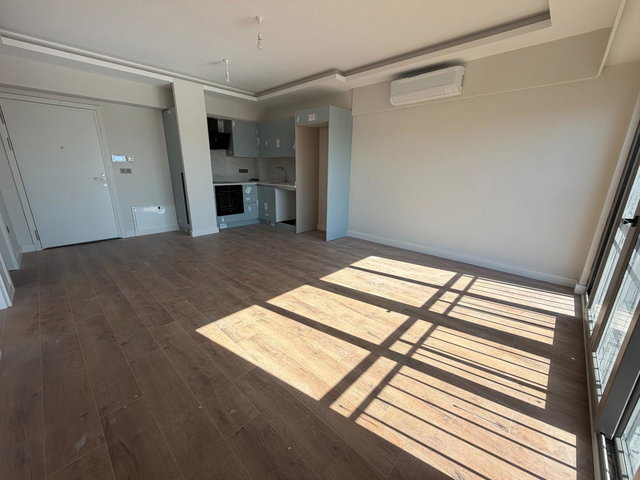 IRMAK PEARL RESİDENCE SİTESİ ŞEHIR MANZARALI E-5 YANI GENİŞ 1+1