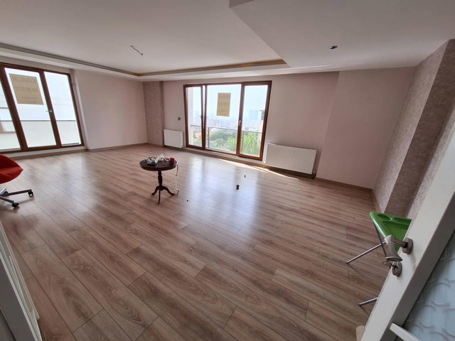 |UĞURMUMCUNUN EN UYGUN, EN GENİŞ DAİRESİ 200 M2