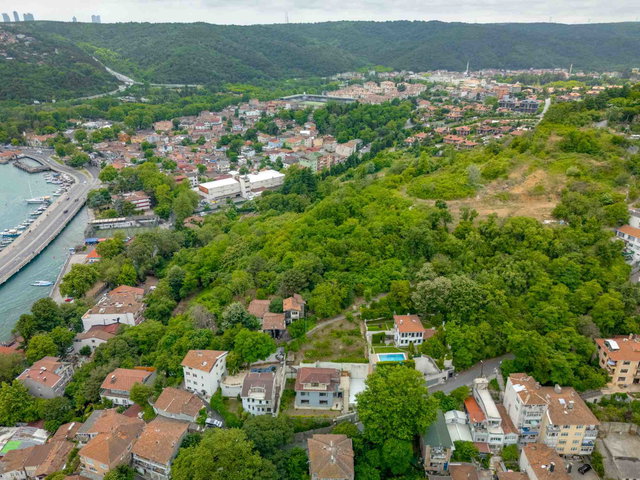SARIYER BÜYÜKDERE MAH. 813M² ARSA'DA 5+1 DENİZ MANZARALI VİLLA