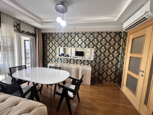 1İSTANBUL SİTESİ GÜNEY CEPHE 3+1 EŞYALI KİRALIK DAİRE | 150 M²