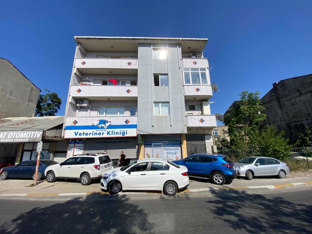 OSMANGAZİ CADDESİ ÜZERİ METRO YANI 3+1 İÇİ YENİLENMİŞ DAİRE