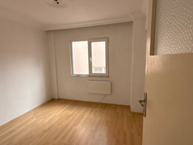 ÇAMLIK’TA ÇAM ORMANLARININ SINIRINDA, DOĞAYLA İÇ İÇE SATILIK 2+1 DAIRE