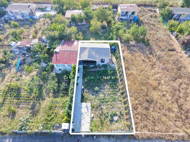 SATILIK 400 M2 ARSA İÇİNDE YENİ MÜSTAKİL EV