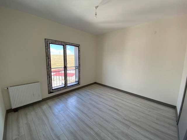 REMAX ARTIS'DEN HILALKENT TOKILERDE KIRALIK 2+1 DAIRE