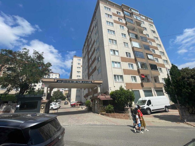 ÇEKMEKÖY EKŞİOĞLU ÇİFTLİK EVLERİ’NDE GÜNEY-BATI CEPHELİ 3+1 | 150 M² | BOŞ & KREDİYE UYGUN
