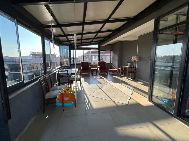 ÇEKMEKÖY MERKEZ MAHALLESI’NDE SATILIK 200 M2 4 + 1 ÖNÜ KAPANMAYAN PANORAMIK MANZARALI DUBLEKS DAIRE