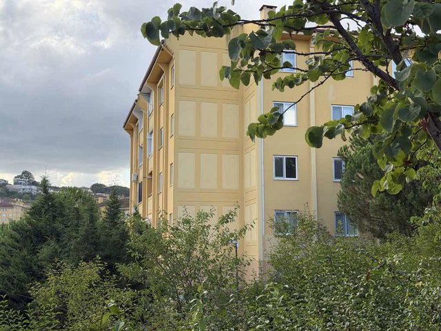 REMAX MAVİ DEN AYÇIÇEK VADİSİNDE SİTE İÇİ  3+1 | 145 M² KİRALIK ARAKAT DAİRE