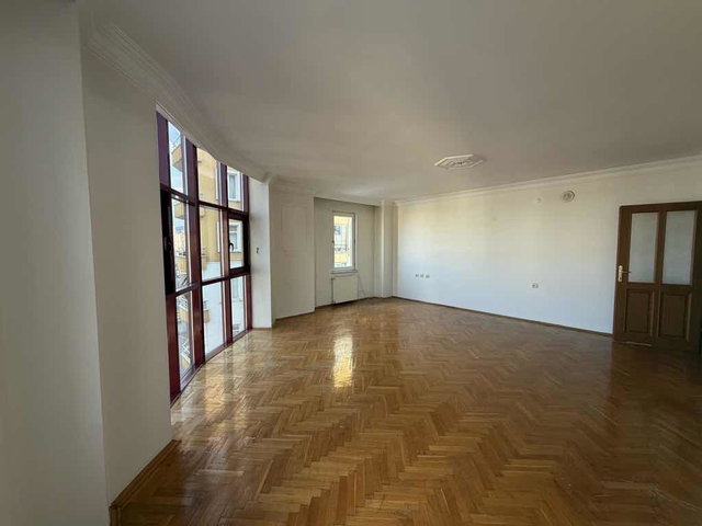 SAMSUN İLKADIM’DA 3+1 | 120 M² BRÜT | 7. KAT | 2 BANYO | BALKONLU KİRALIK DAİRE
