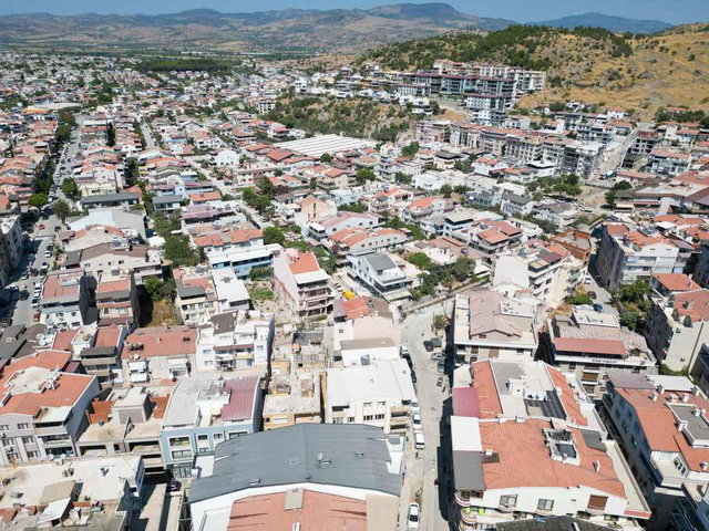 DİKİLİ MERKEZ'DE YENI BINA AYRICALIĞI/ 2+1 KÖŞE DUBLEKS DAİRE