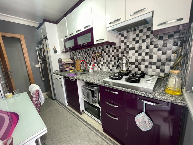 ÜNVERDİ CADDESİ'NDE ÇİFT BALKONLU ASANSÖRLÜ 2+1 SATILIK DAİRE!