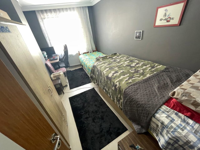ÜNVERDİ CADDESİ'NDE ÇİFT BALKONLU ASANSÖRLÜ 2+1 SATILIK DAİRE!