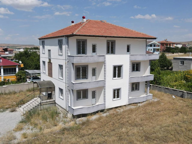 KAYSERİ KOCASİNAN BARSAMA’DA 2025 YAPIMI, 4 CEPHELİ, 3 KATLI LÜKS VİLLA | KREDİ & TAKAS UYGUN