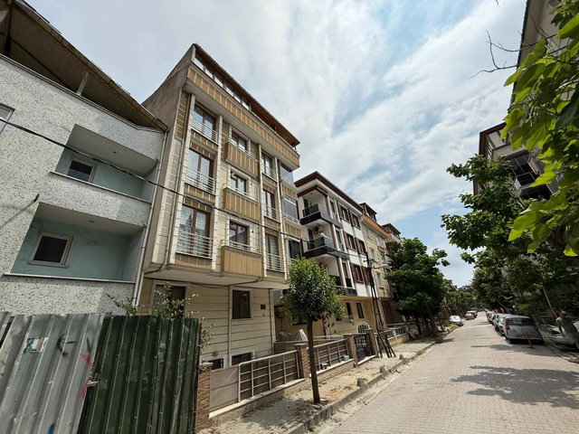 AVCILAR CİHANGİR MAH. METROBÜSE YAKIN 2+1 SATILIK DAİRE