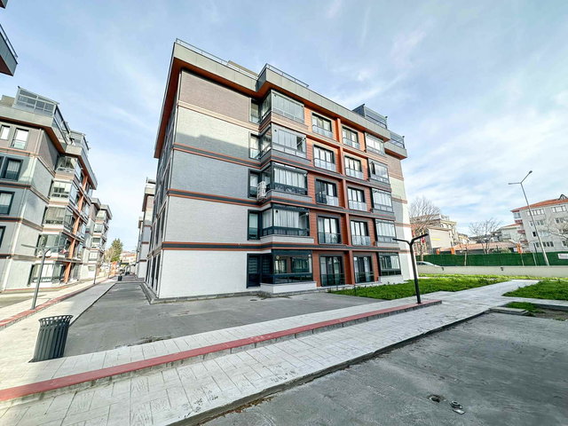 AVCILAR AMBARLI MAH. Z PANORAMA EVLERİNDE 3+1 SATILIK DAİRE