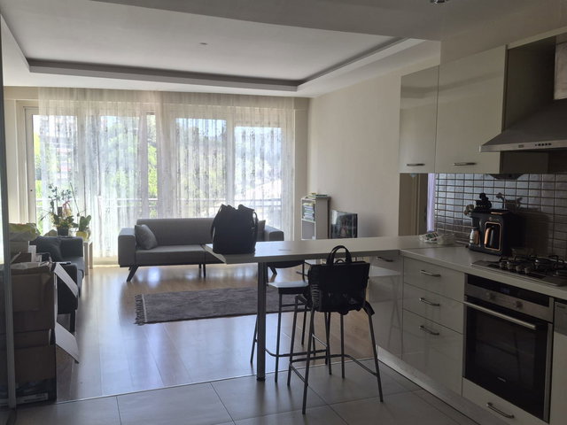 ACIBADEM AKASYA GÖLEVLERİ SİTESİ YATAY BLOK 2.KAT 1+1 KİRALIK DAİRE