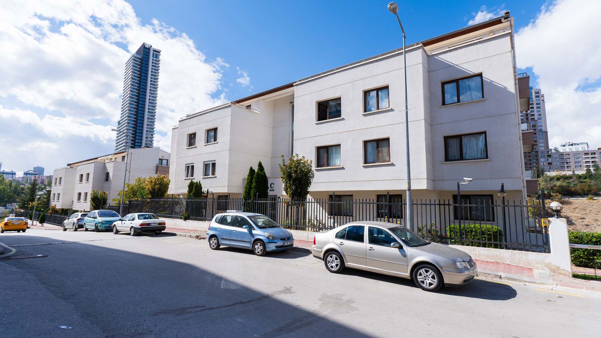 FOR RENT | FULLY FURNISHED 3+1 APARTMENT IN KIRKKONAKLAR – ESİN SİTESİ