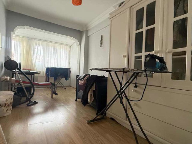 BAHÇELİEVLER SOĞANLI’DA GÜNEY CEPHELİ 2+1 | EN ÜST KAT | BALKONLU | BOŞ