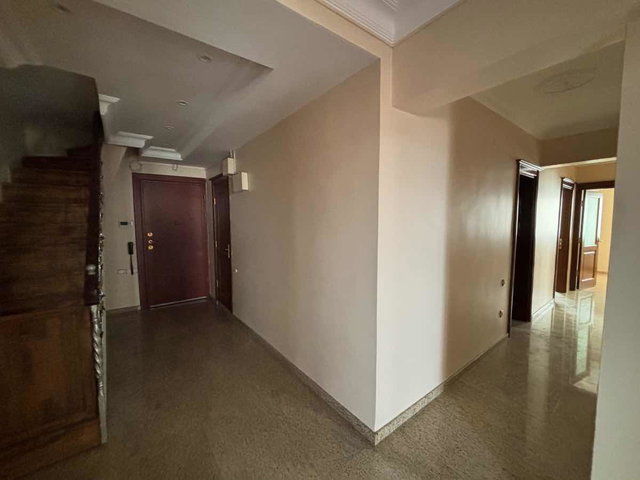 BAHÇELIEVLER KAYACAN SITESI 7+2 DUBLEKS DAIRE