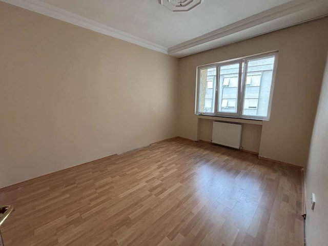 BAHÇELIEVLER KAYACAN SITESI 7+2 DUBLEKS DAIRE