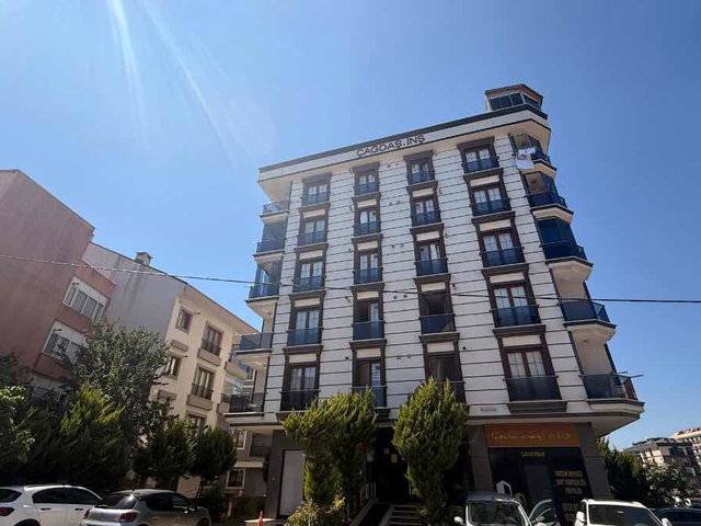 REMAX CİTY'DEN ADİL MAHALLESİNDE KİRALIK 2+1 DAİRE!!!