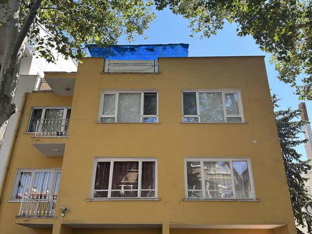 BAHÇELİEVLERDE TERASLI MERKEZİ ISITMALI 2.5+1 KİRALIK DAİRE