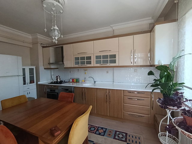 REMAX İLKE'DEN KURT DERESİ'NDE 2+1 GENİŞ SATILIK DAİRE