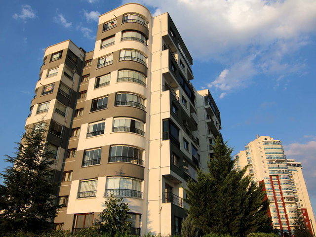 YENİMAHALLE TURGUT ÖZAL MAH. ÖZGENÇ SİTESİ SATILIK 3+1 DAİRE