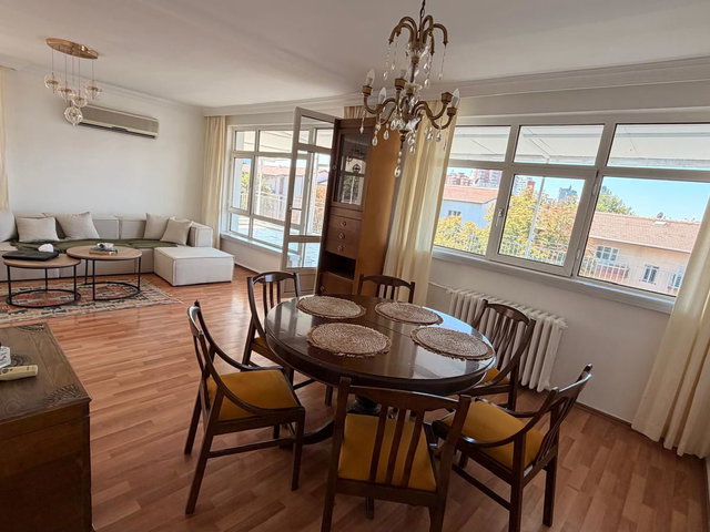 BAHÇELİEVLER 2+1 EŞYALI TERAS KAT KİRALIK DAİRE