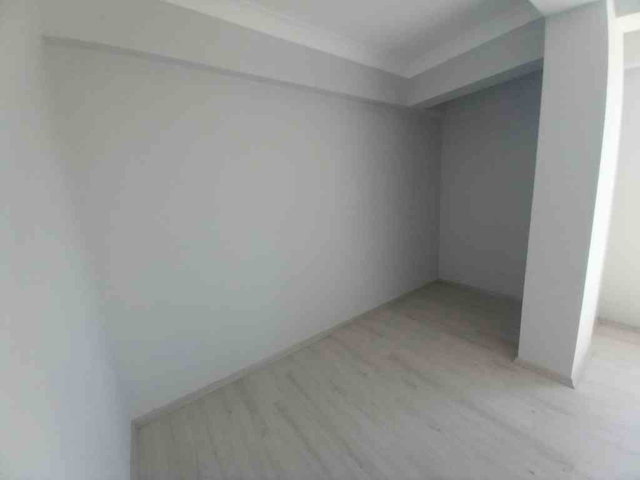REMAXLANDDEN DEĞİRMENKÖY MERKEZDE SATILIK 2+1 DAİRE