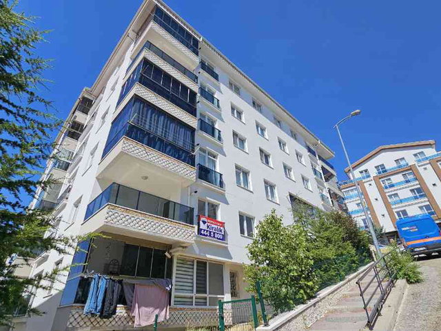 MAMAK’TA MERKEZİ KONUMDA GENİŞ VE FERAH 3+1 SATILIK DAİRE