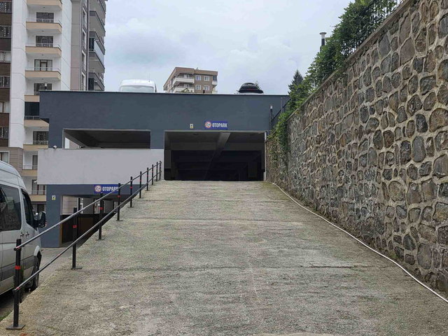 HALİÇPARK SİTESİN DE ARA KAT GENİŞ DAİRE (SATILIK)