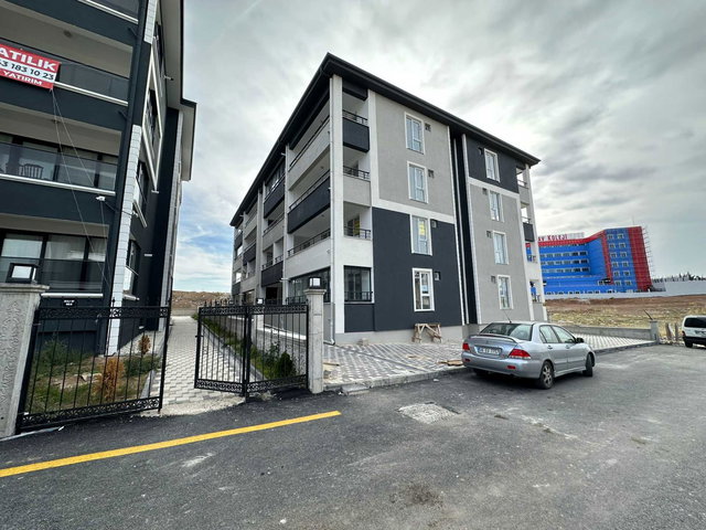 GÖLBAŞI ÖRENCİKTE,ARA KAT 1+1 SIFIR BİNADA KİRALIK DAİRE FIRSATI