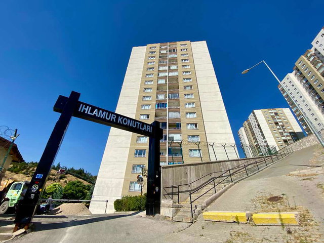 MAMAK DERBENT MAH. IHLAMUR SİTESİ SATILIK BÜYÜK TİP 3+1 DAİRE