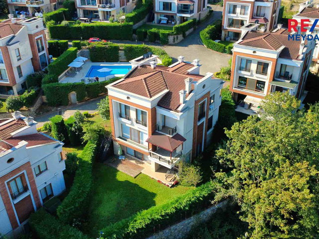 YALINCAK MIMOZA KONAKLARI İÇERISINDE SIZNDE BIR KONAĞINIZ OLMALI