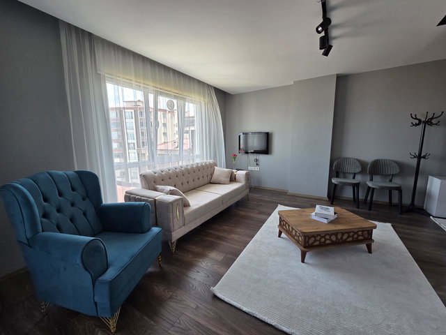 YENİ MAHALLE DE, PANORAMIK DENIZ MANZARALI, FULL EŞYALI 1+1 DAİRE