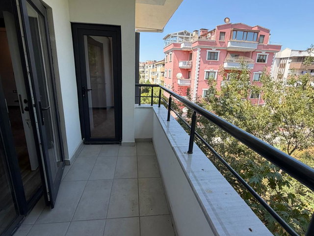 REMAX MID'DEN BAHÇELIEVLERDE KIRALIK 1+1 DAIRE