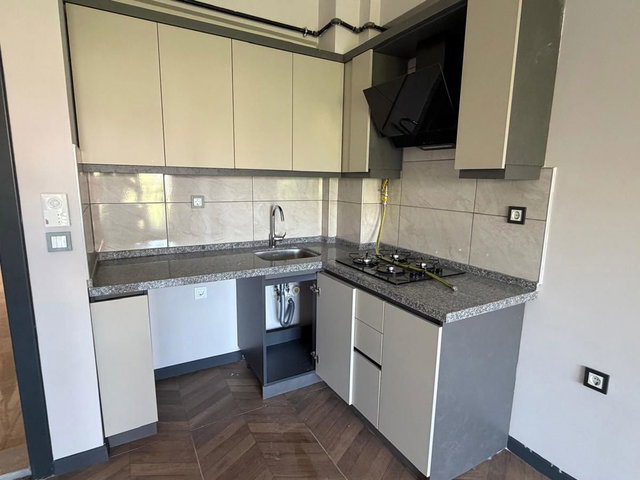 REMAX MID'DEN BAHÇELIEVLERDE KIRALIK 1+1 DAIRE