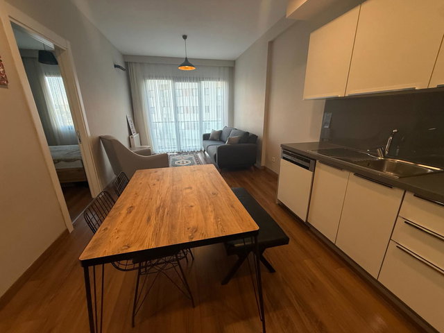 ALEMDAĞ TERRACE KORU UZMANI NESRİN AKTEPE'DEN 1+1 EŞYALI KİRALIK