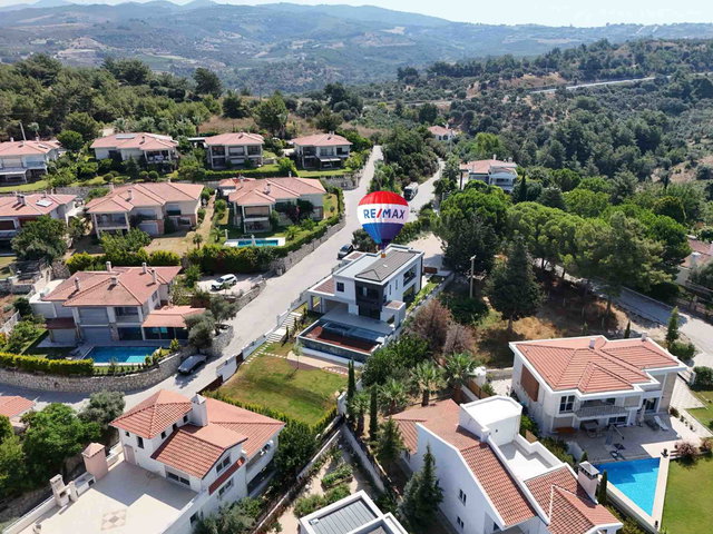 KUŞADASI SOĞUCAK’TA SIFIR 3+1 VİLLA | 800 M² BRÜT | YERDEN ISITMA | 4 CEPHE