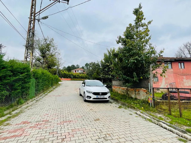 ŞILE AVCI KORU MAHALLESNDE SATILIK FULL EŞYALI HAVUZLU VILLA