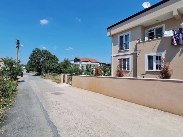 KARTEPE FSM'DE GENİŞ ARSA PAYLI 3+1 SATILIK DAİRE