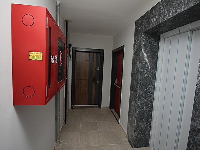 BAYRAKLI KÖRFEZ MAHALLESI SEYIRTEPEDE 3+1 GENIŞ ARAKAT KIRALIK DAIRE